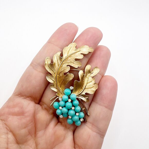 Crown Trifari  Brooch Pin Faux Turquoise Rhinestone Gold Tone Grape Leaf VTG - Picture 12 of 12